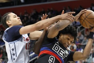 Kyshawn George (à gauche) a marqué 9 points jeudi face à Detroit KEYSTONE/AP/Duane Burleson